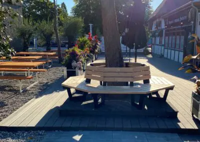 Havebænk til Restaurant Bondestuen på specialmål - Søgaard tømrer og snedker