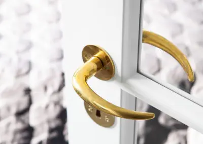 Nye døre Specialmål Vinduesmontering Renovering Totalentreprise Søgaard tømrer og snedker