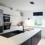 Montering af køkken fra Søgaard tømrer og snedker