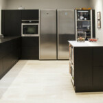 Montage af køkken fra Søgaard tømrer og snedker