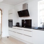 Bryggers Entré Køkken Montering Badeværelse Eltavle skjuler Skab Specialmål Søgaard tømrer og snedker