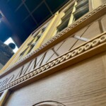 3 m. og 71 cm høj yderdør til Rudkøbing gamle skole